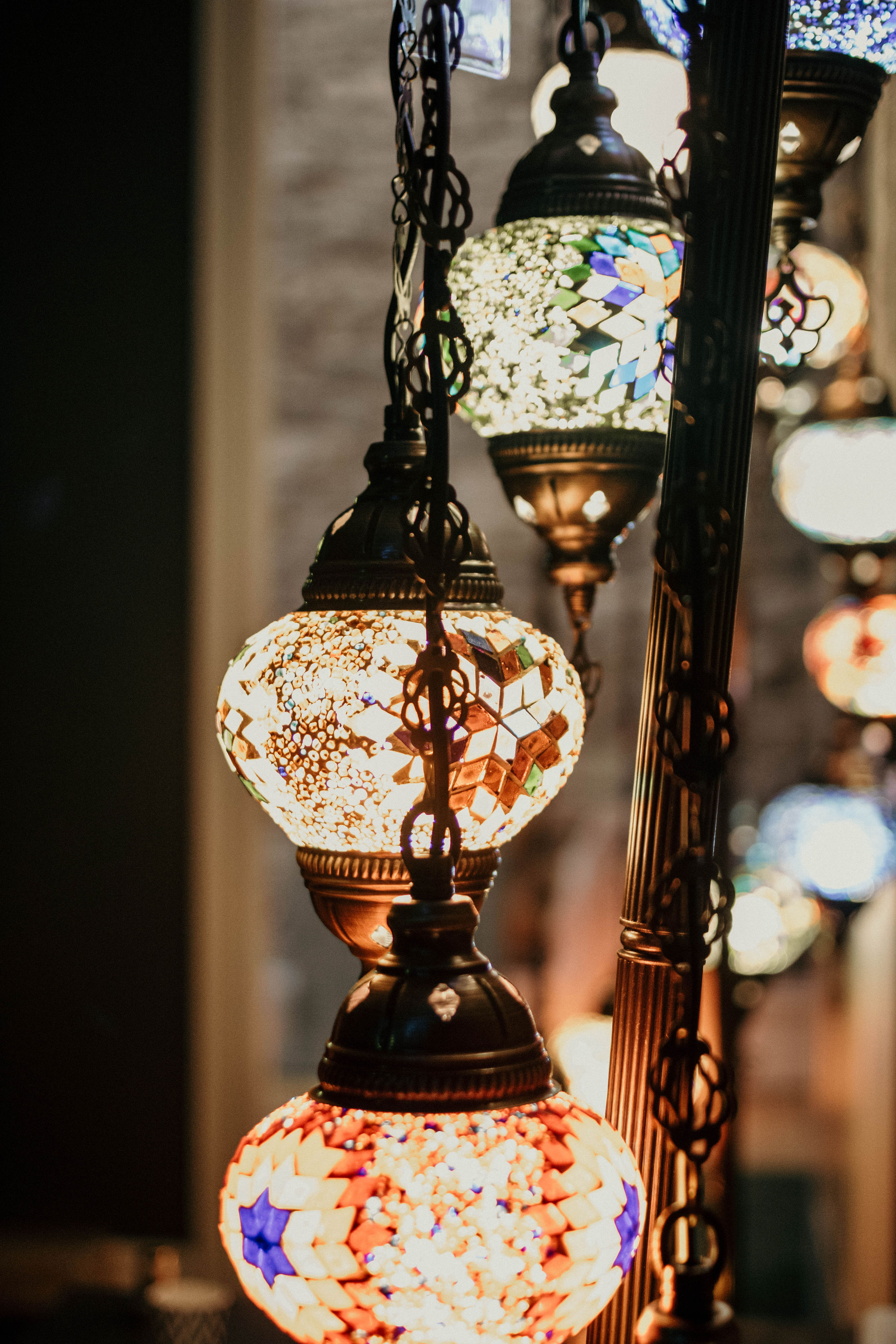 Warm mosaic lamps inside the Quantum Room